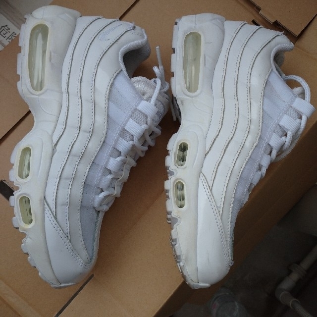 NIKE AIR MAX 95 ESSENTIAL 値下げしました????