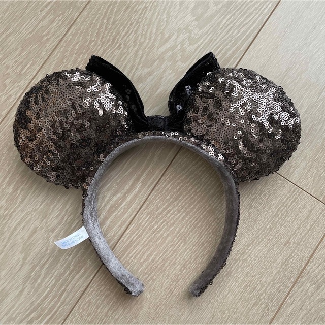 Disney(ディズニー)のディズニー カチューシャ ミニー スパンコール レディースのヘアアクセサリー(カチューシャ)の商品写真