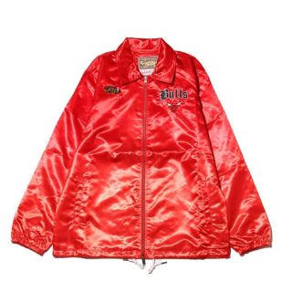 ミッチェルアンドネス(MITCHELL & NESS)のMitchell&ness bulls coach jacket (スタジャン)