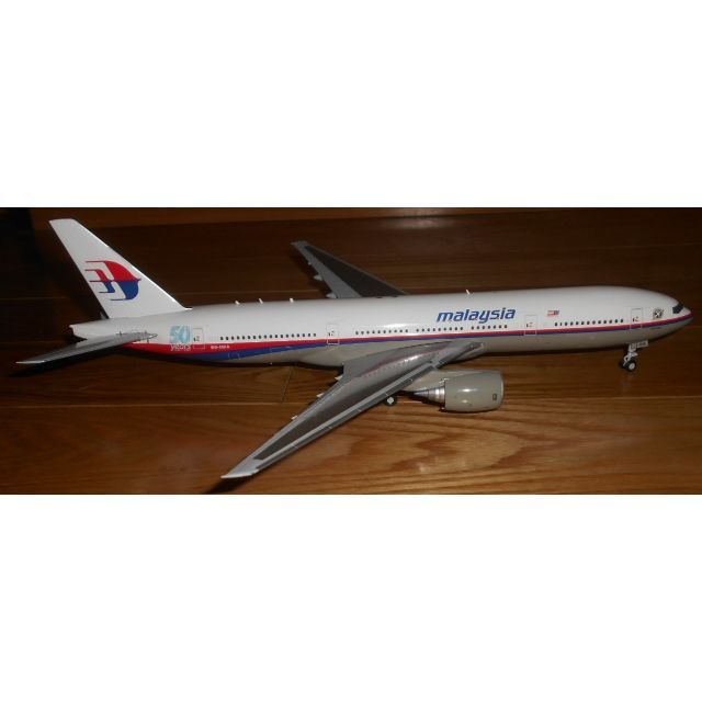 JCウイングス　1/200　マレーシア航空　B777-200ER　9M-MRA