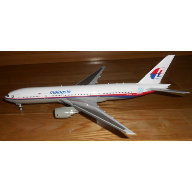 JCウイングス　1/200　マレーシア航空　B777-200ER　9M-MRA