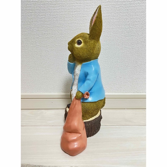 【大幅値下げ！】ピーターラビット Peter Rabbit 置物 インテリア/住まい/日用品のインテリア小物(置物)の商品写真