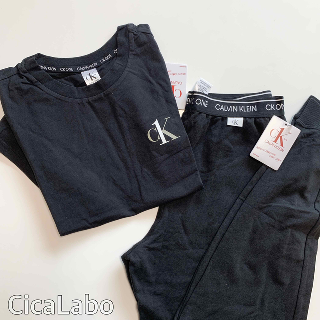 Calvin Kleinセットアップ、Tシャツ