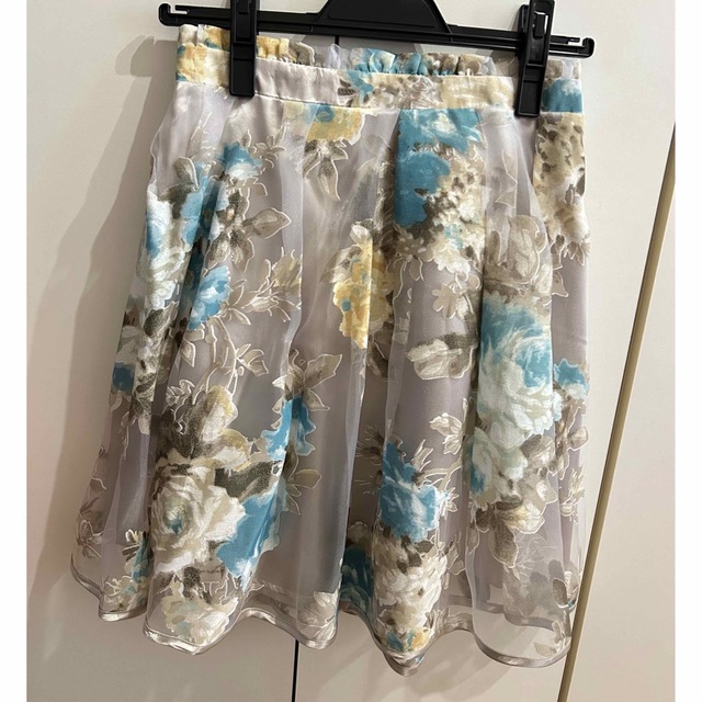 匿名発送込　チュール　レース　スカート　花柄　水色　ホワイト　ベージュ レディースのスカート(ミニスカート)の商品写真