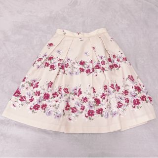 レッセパッセ 花柄スカート ひざ丈スカートの通販 200点以上 | LAISSE