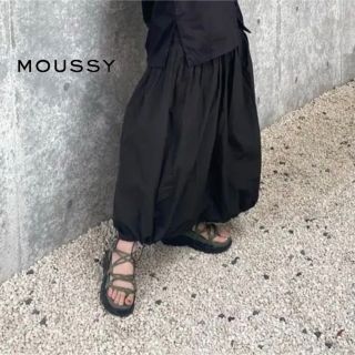 マウジー(moussy)の【1度短時間着用美品】マウジー 厚底 サンダル カーキ サイズ24.5cm(サンダル)