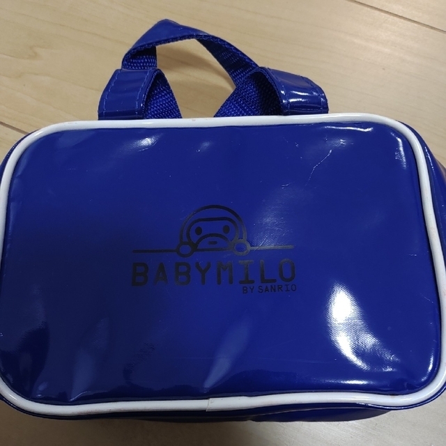 サンリオ(サンリオ)のBABYMILOミニカバン２つ　再度値下げします！ キッズ/ベビー/マタニティの洗浄/衛生用品(歯ブラシ/歯みがき用品)の商品写真