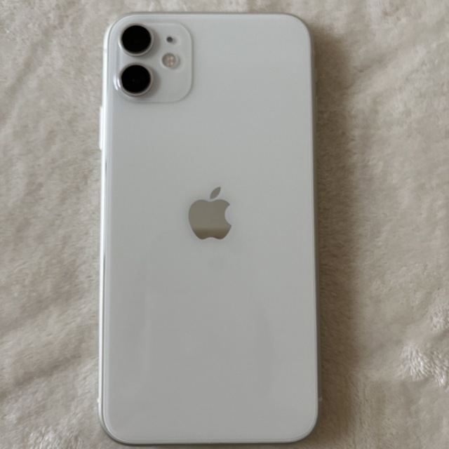 iPhone11 white 64GB au SIMフリー 大人気新品 www.skytrac.ca