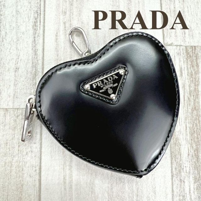 売れ筋ランキングも PRADA 1TL432 ハート 三角プレート コインケース ...