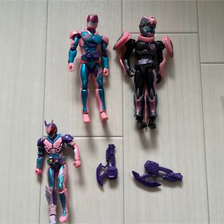 仮面ライダーリバイス　RKF 2体セット　おまけ付き(特撮)