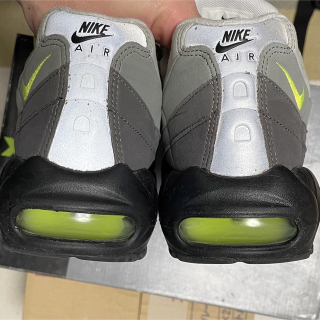 NIKE(ナイキ)のNIKE AIR MAX 95 OG イエローグラデ メンズの靴/シューズ(スニーカー)の商品写真