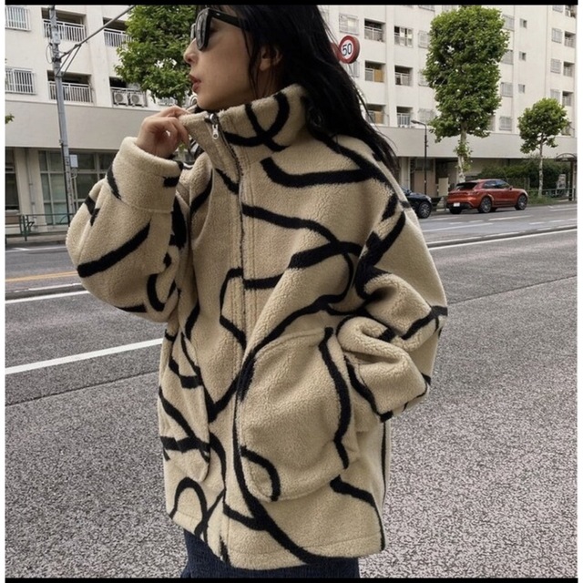 ジャケット/アウター2WAY REVERSIBLE BOA JACKET