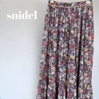 スナイデル(SNIDEL)の【snidel 】スナイデル　ロングスカート　フレアプリーツスカート　花柄　総柄(ロングスカート)