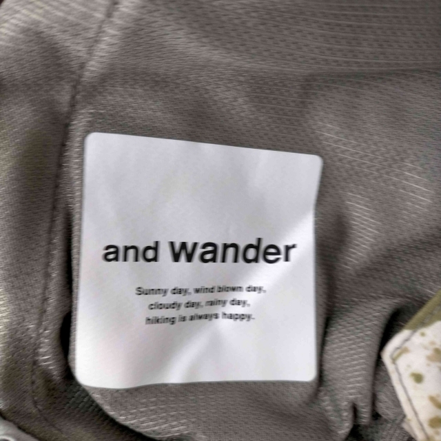 and wander(アンドワンダー)のand wander(アンドワンダー) 総柄ナイロンクライミングパンツ メンズ メンズのパンツ(その他)の商品写真