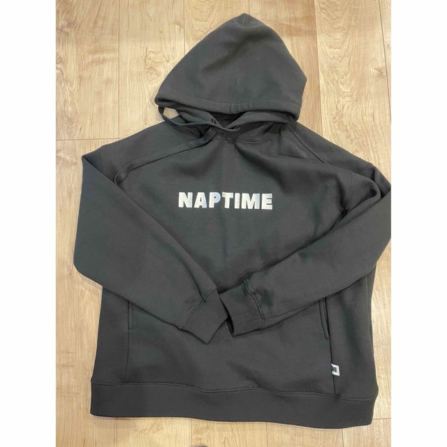 Naptime 黒パーカー エンタメ/ホビーのタレントグッズ(アイドルグッズ)の商品写真