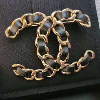 シャネル ブローチ/コサージュ(レザー)の通販 68点 | CHANELの