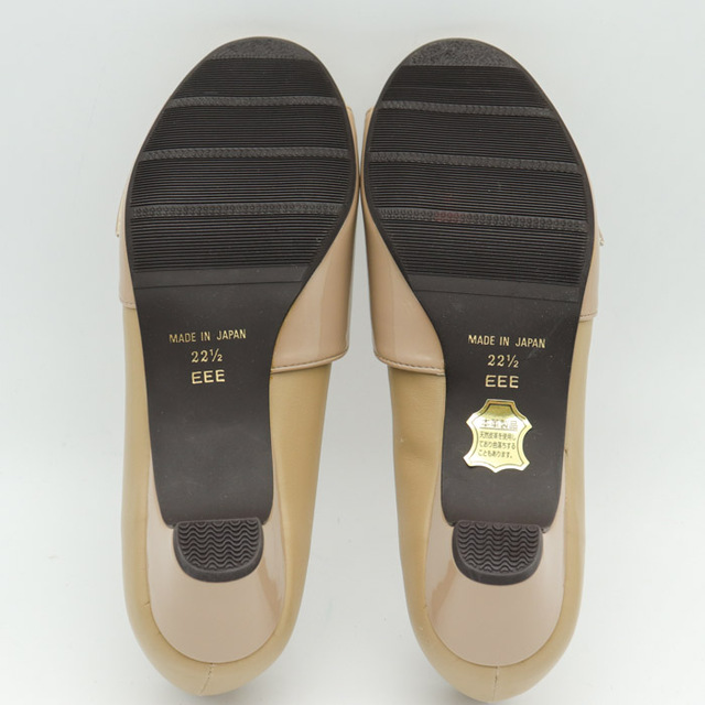 シュクセジール パンプス 美品 本革レザー フォーマル シューズ 3E 幅広 日本製 靴 レディース 22.5cmサイズ ベージュ succesaisir レディースの靴/シューズ(ハイヒール/パンプス)の商品写真