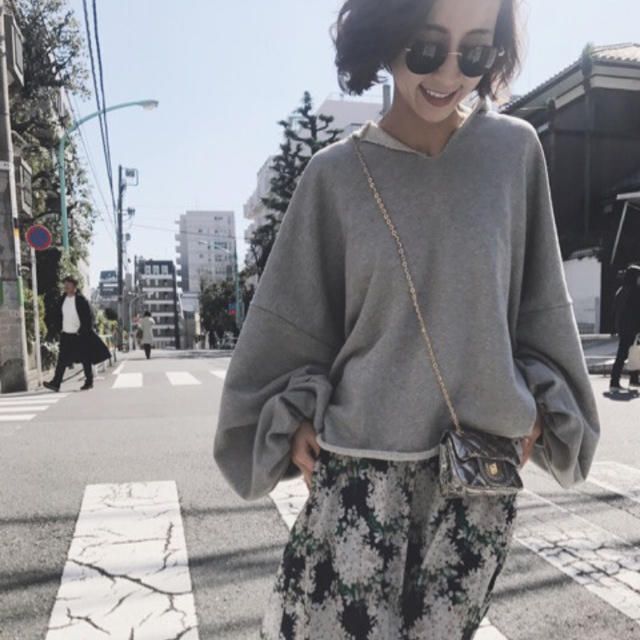 ルーズカットオフパーカー