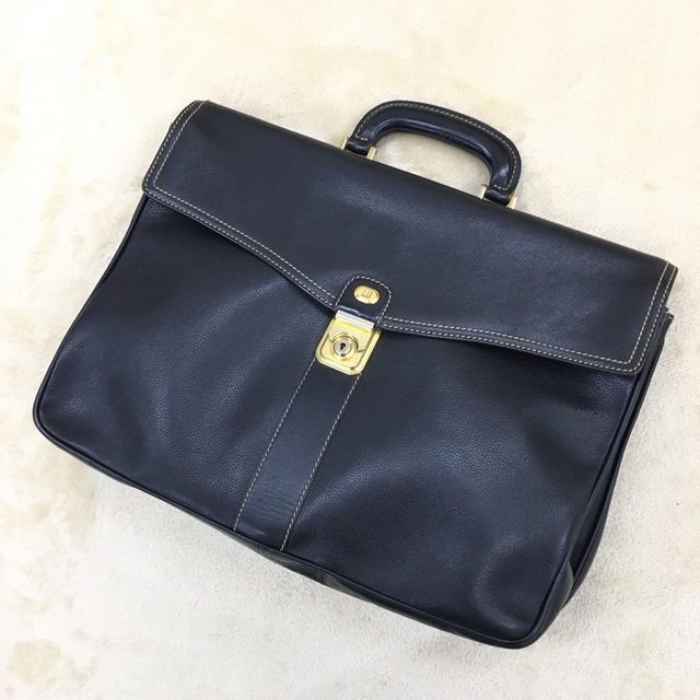 Dunhill - ダンヒル ブリーフケース 革鞄 A4 金具ゴールド 鍵 キー
