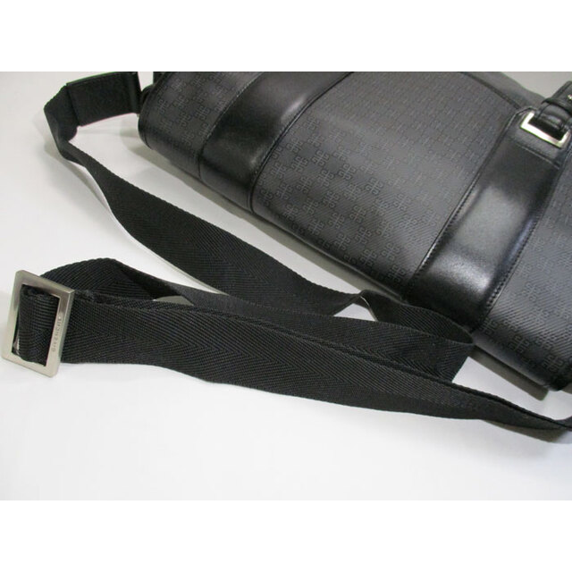 GIVENCHY - GIVENCHY メッセンジャーバッグ ショルダーバッグ GIVENCHY - GIVENCHY メッセンジャーバッグ ショルダーバッグ
