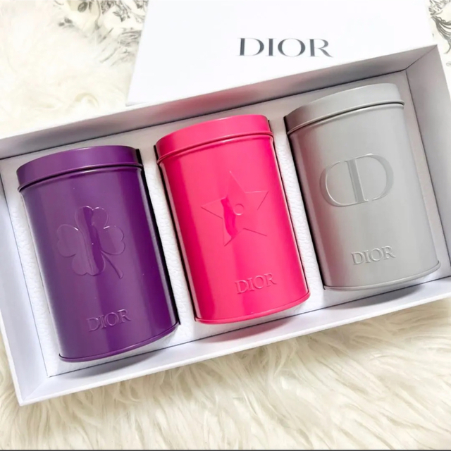 Dior(ディオール)のディオール　ノベルティ　キャニスター(缶) エンタメ/ホビーのコレクション(ノベルティグッズ)の商品写真