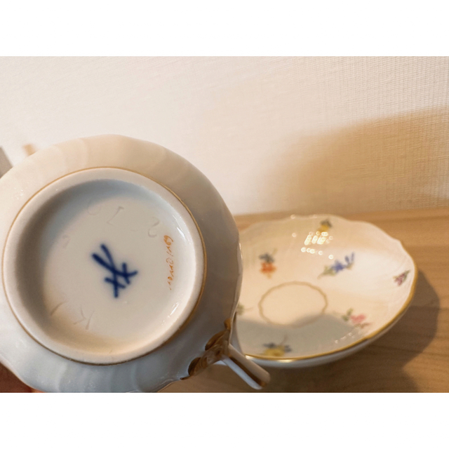 MEISSEN(マイセン)のマイセン　スキャッタードフラワー　モカ インテリア/住まい/日用品のキッチン/食器(食器)の商品写真