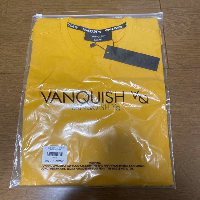 VANQUISH(ヴァンキッシュ)のvanquish トレーニングウェア  ノースリーブ スポーツ/アウトドアのランニング(ウェア)の商品写真