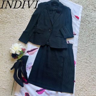 INDIVI - 【美品】INDIVI スカートスーツ ブラック ストライプ 膝丈 36