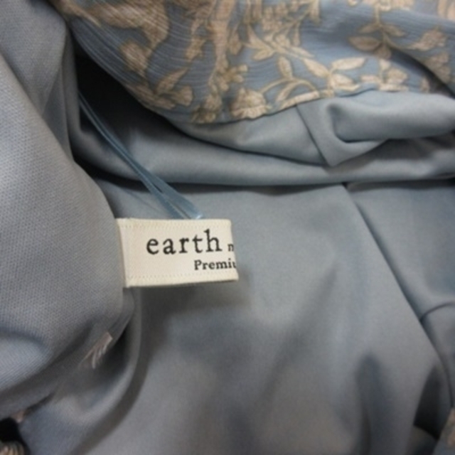 earth music & ecology(アースミュージックアンドエコロジー)のアースミュージック&エコロジー ロングスカート ギャザー 花柄 青 オフホワイト レディースのスカート(ロングスカート)の商品写真