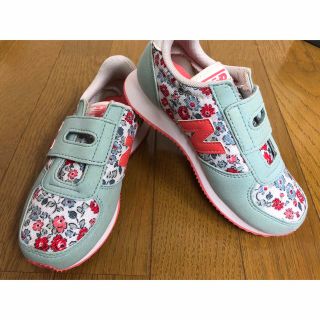 キャスキッドソン(Cath Kidston)の【17.5cm】キャスキッドソン×ニューバランス　箱付き(スニーカー)