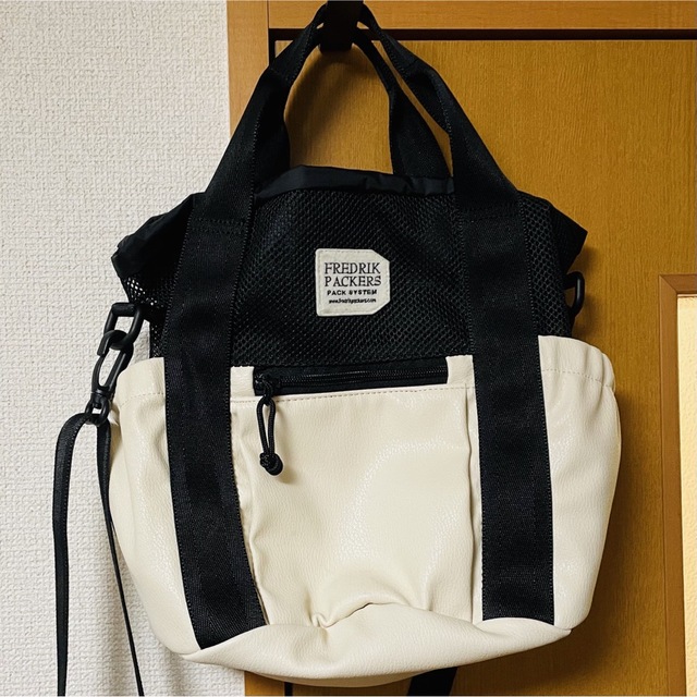 FREDRIK PACKERS(フレドリックパッカーズ)のFREDRIK PACKERS 巾着2wayバッグ レディースのバッグ(ショルダーバッグ)の商品写真