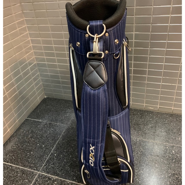 XXIO(ゼクシオ)の⛳️💙XXIOキャディーバック💙メンズ　フード無し💙 スポーツ/アウトドアのゴルフ(バッグ)の商品写真
