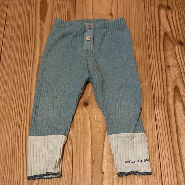 ZARA KIDS(ザラキッズ)の【zara】ザラ　レギンス　80 3枚 花柄　グリーン　イエロー　パープル キッズ/ベビー/マタニティのベビー服(~85cm)(パンツ)の商品写真