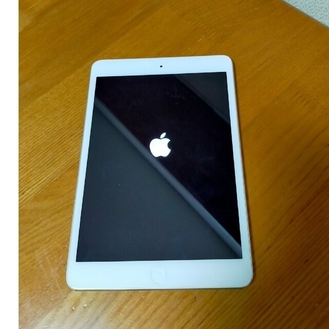 アップル iPad mini WiFi 16GB ホワイト 1