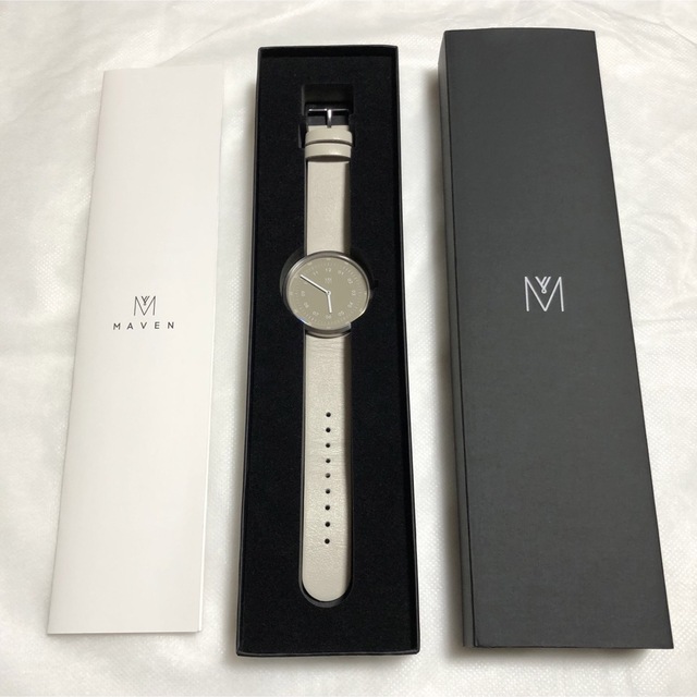 Daniel Wellington(ダニエルウェリントン)のMAVEN WATCHES　SMOKE GREEN OFFWHITE　40mm メンズの時計(腕時計(アナログ))の商品写真