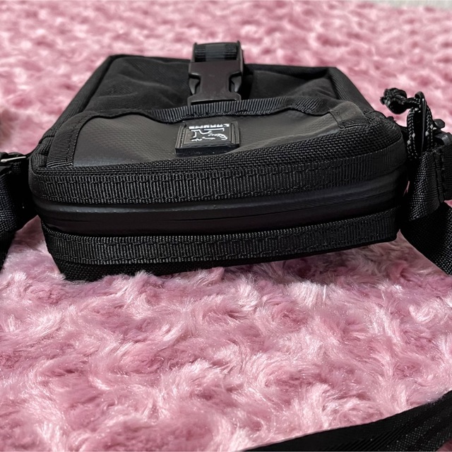 CHROME(クローム)のChrome ショルダー ボディバッグ メッセンジャー 軽量 防水 バック メンズのバッグ(ショルダーバッグ)の商品写真
