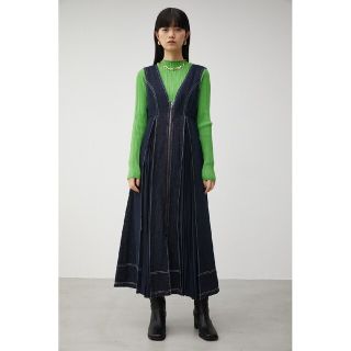 アズールバイマウジー(AZUL by moussy)の新品未使用《アズール バイ マウジー》プリーツスウィッチングジャンパースカート(ロングワンピース/マキシワンピース)