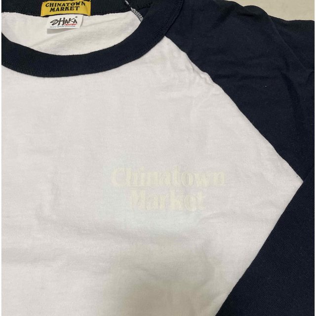 アパルトモン 新品CHINATOWN MARKET/Raglan Tee