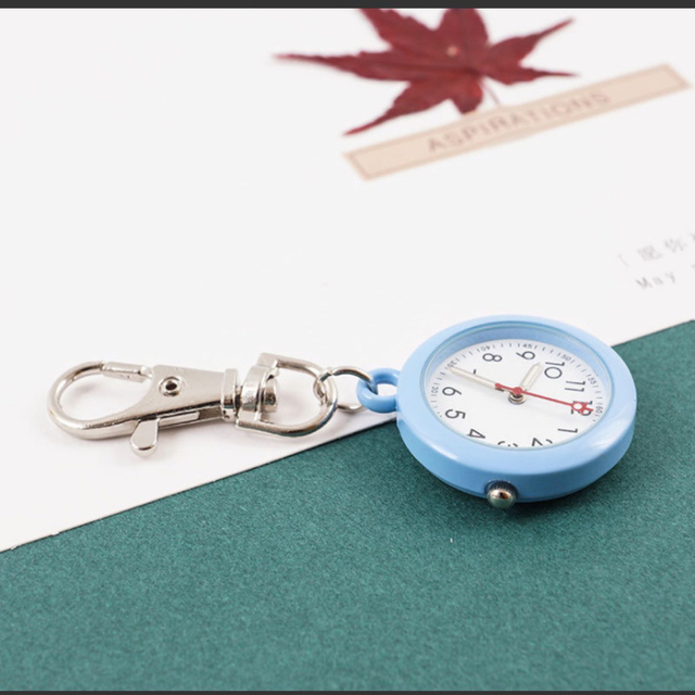 ナースウォッチ シルバー2個セット 懐中時計 逆さ文字　キーホルダー 蓄光針 メンズの時計(腕時計(アナログ))の商品写真