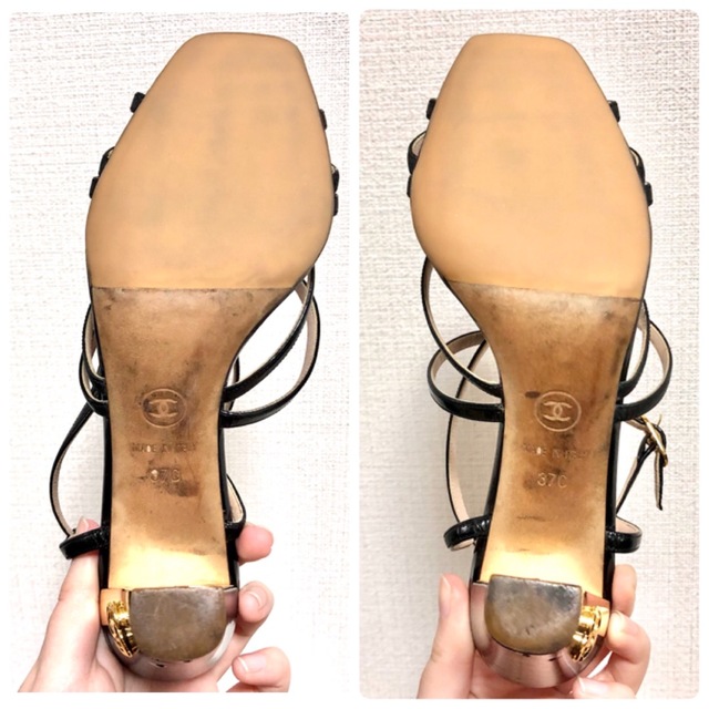 CHANEL(シャネル)のシャネル　ストラップ　サンダル　ココマーク　エナメル　ゴールド　ブラック レディースの靴/シューズ(サンダル)の商品写真