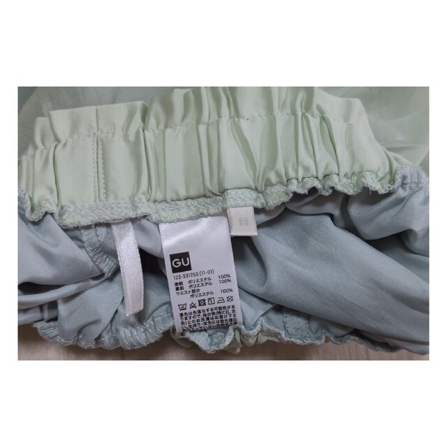 GU(ジーユー)のグリーンスカート　100 キッズ/ベビー/マタニティのキッズ服女の子用(90cm~)(スカート)の商品写真