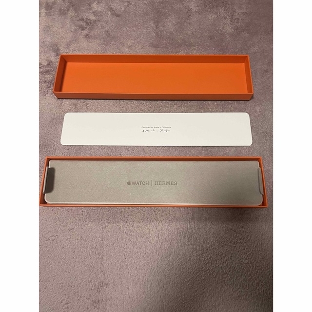 Hermes(エルメス)の新品未使用 Apple Watch HERMES レザー ゴールド ベージュ レディースのファッション小物(腕時計)の商品写真