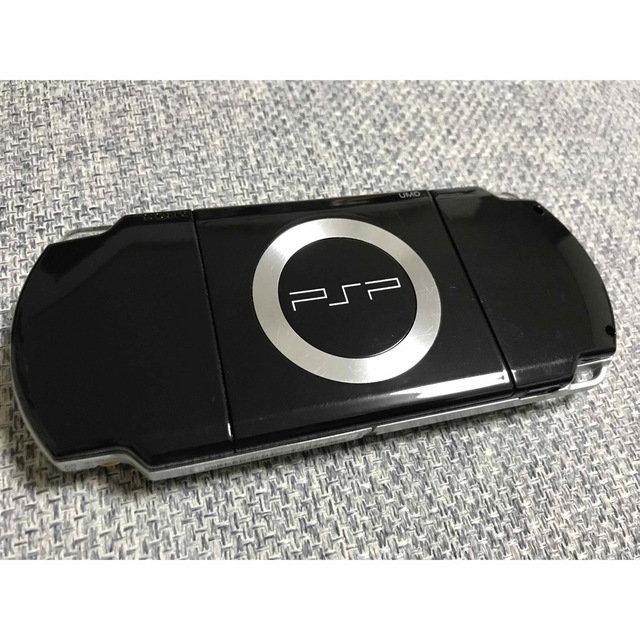 PSポータブル 本体 充電器付き PSP2000