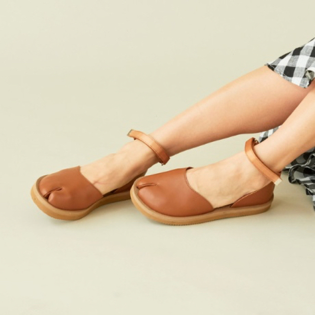 suicoke(スイコック)のSUICOKE×BEAUTY&YOUTH 足袋サンダル レディースの靴/シューズ(サンダル)の商品写真