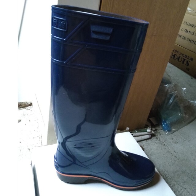 【新品未使用品】弘進　ザクタス　Z-01耐油　ブルー　25.5cm　日本製 メンズの靴/シューズ(長靴/レインシューズ)の商品写真
