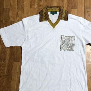ケンゾー(KENZO)の90s 日本製 KENZO Vネック ポロシャツ 白 ヒョウ柄 麻混 半袖シャツ(シャツ)