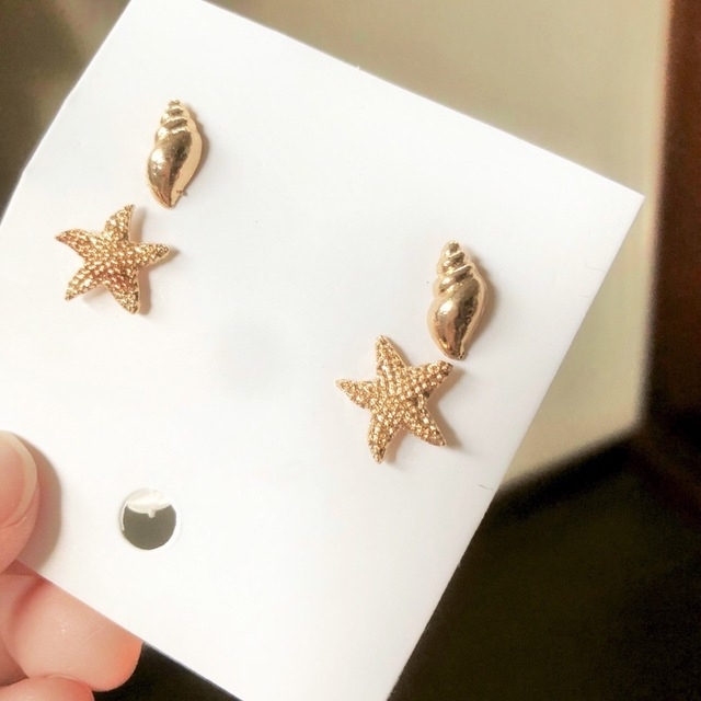 ZARA(ザラ)の未使用❤︎ヒトデ.シェルピアス.貝海リゾート レディースのアクセサリー(ピアス)の商品写真