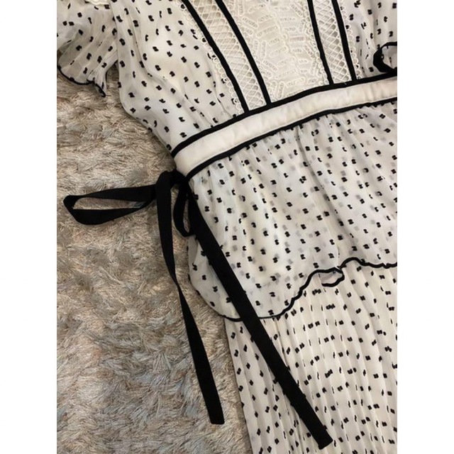 美品 セルフポートレイト 日本未入荷ドットワンピース-tops.edu.ng