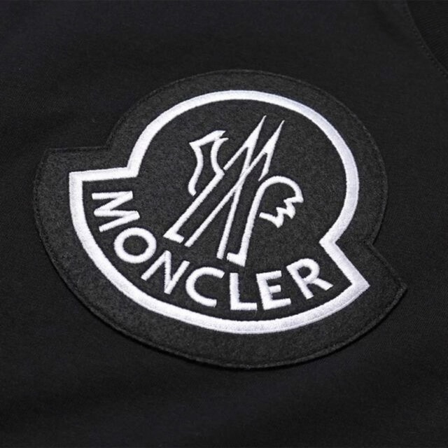 MONCLER   希少 MONCLER Tシャツ Ｍ GENIUS モンクレール ワッペン