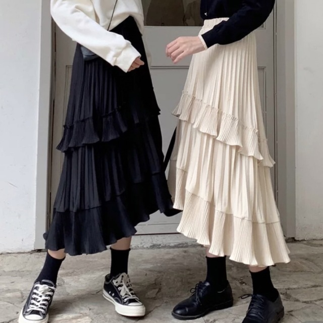 ベージュ プリーツスカート レディースのスカート(ロングスカート)の商品写真